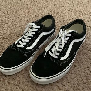 Vans size 11.5 black and white Old School Shoe